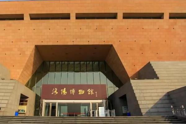 洛陽博物館鎮(zhèn)館之寶在哪 是什么