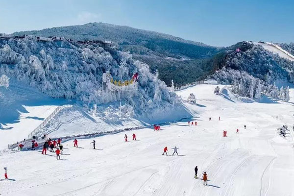 蘭州安寧大青山滑雪場景區(qū)介紹