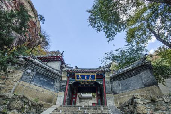 千山無量觀