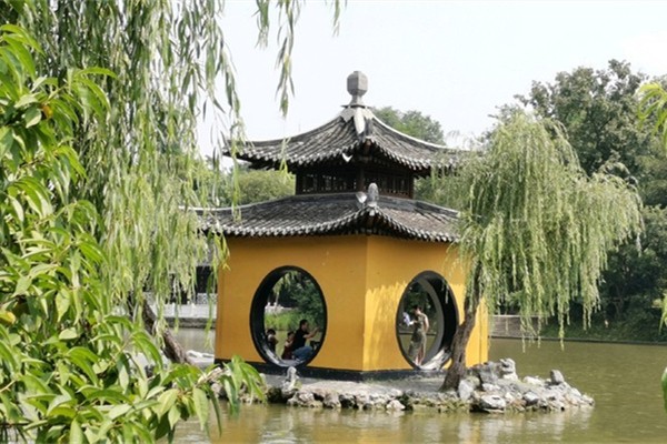 揚(yáng)州釣魚(yú)臺(tái)